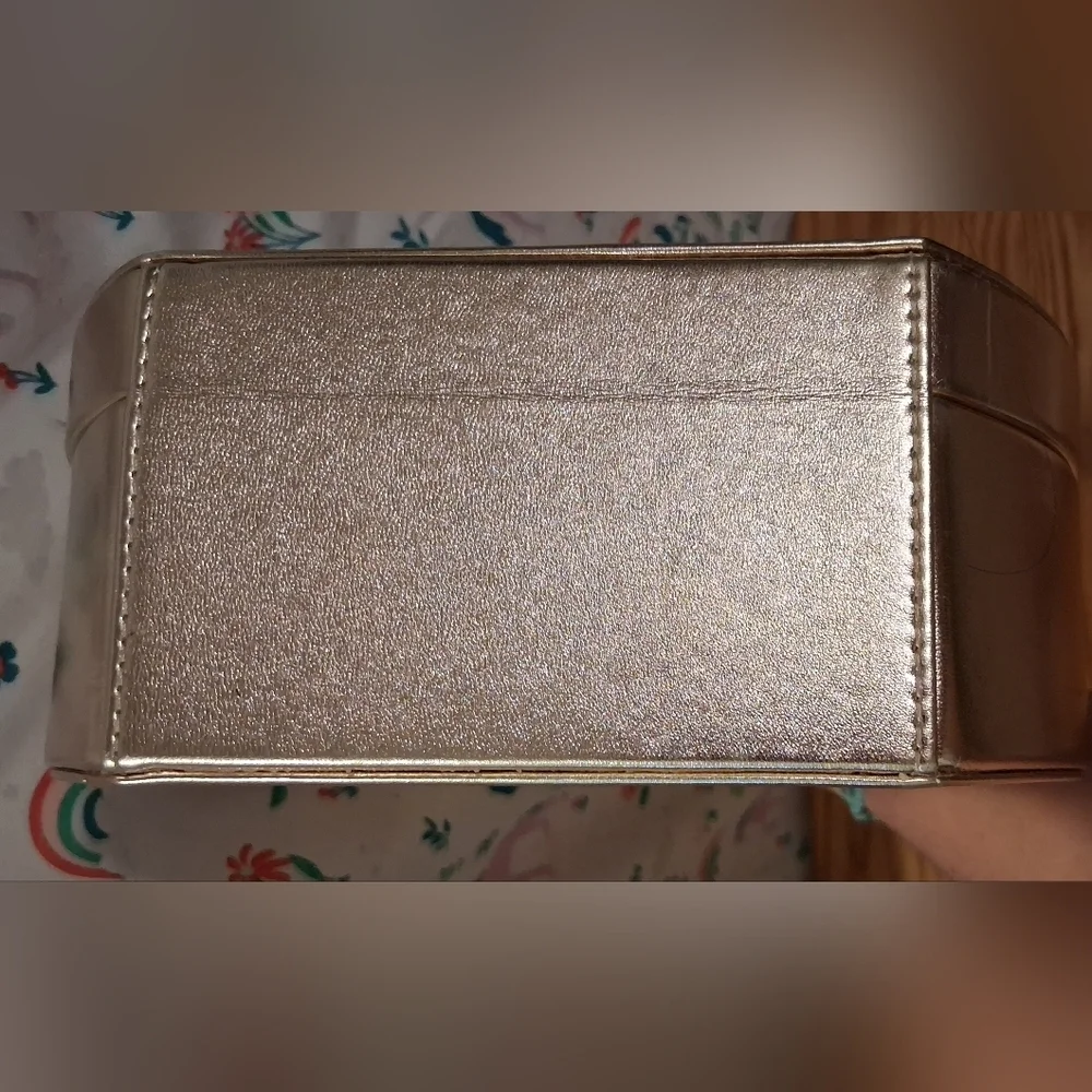 EUC Bobbi Brown Metallic Gold Hard Round Cosmetic Beauty Makeup Travel Case Bag